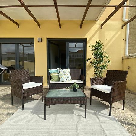 Bedrooms In Modern Guest House Almada Exterior foto