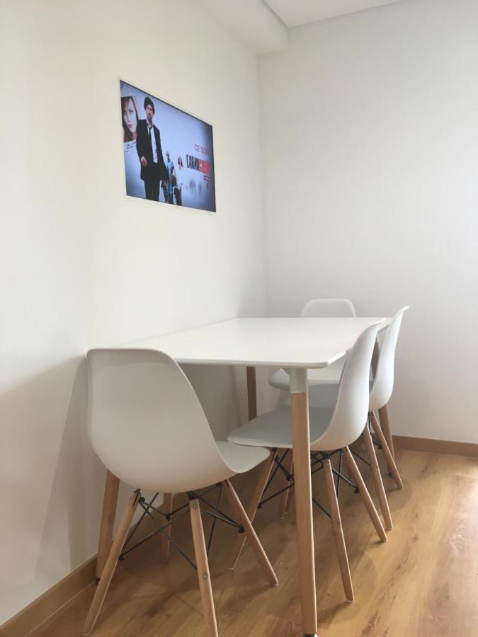 Bedrooms In Modern Guest House Almada Exterior foto