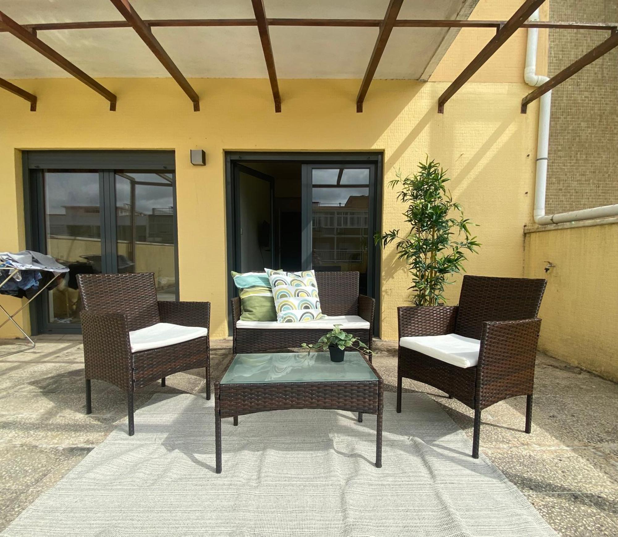 Bedrooms In Modern Guest House Almada Exterior foto
